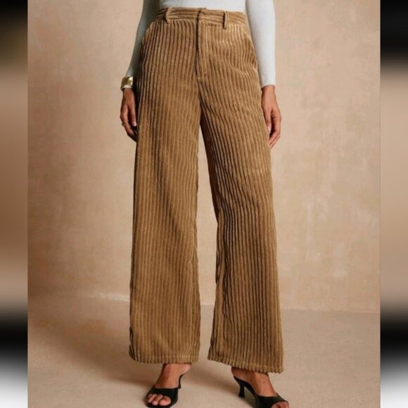 Women's Wide Leg Pants With Corduroy Texture And Side Pockets - Picture 2 of 4